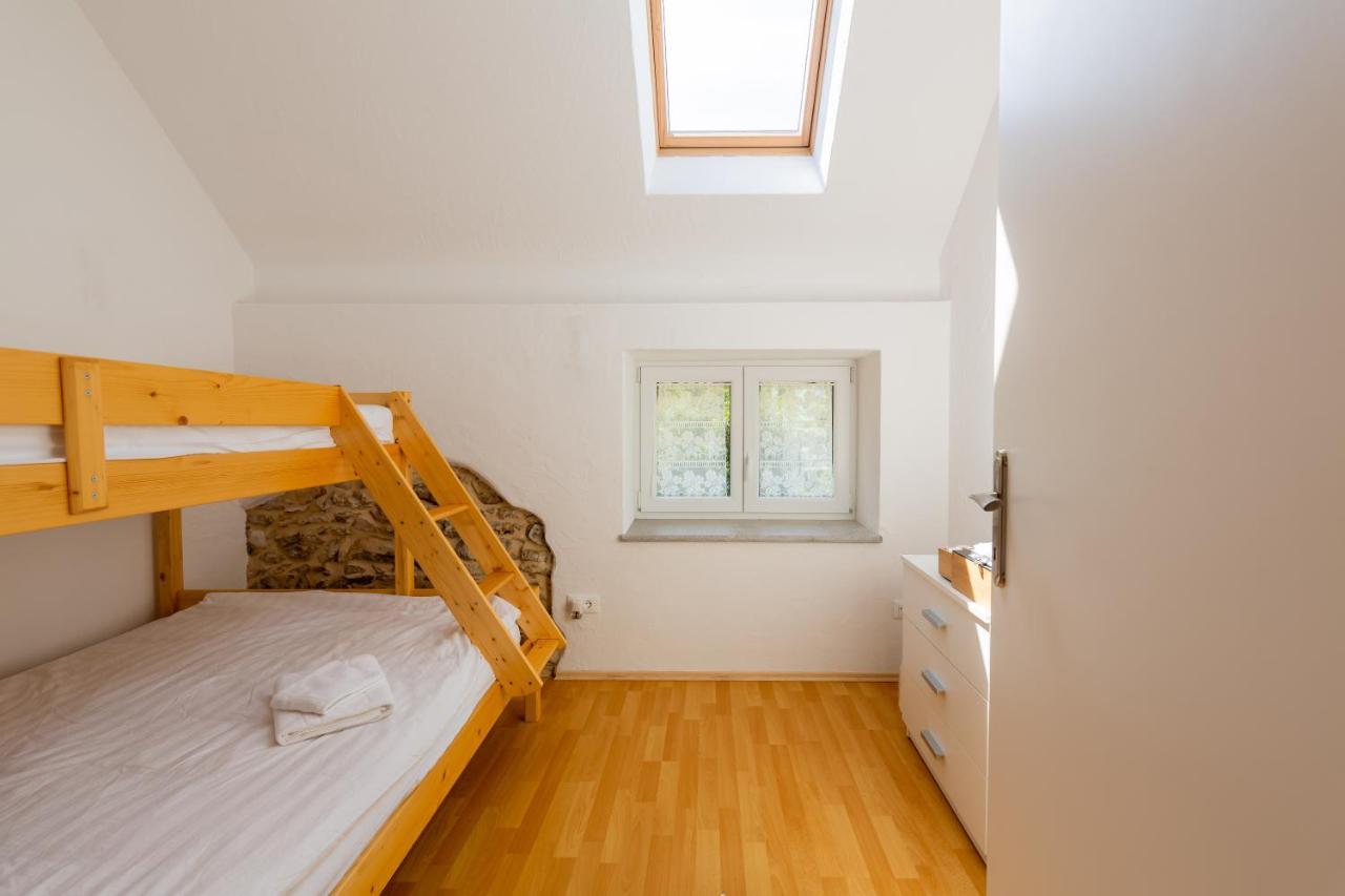 Gora Apartment *